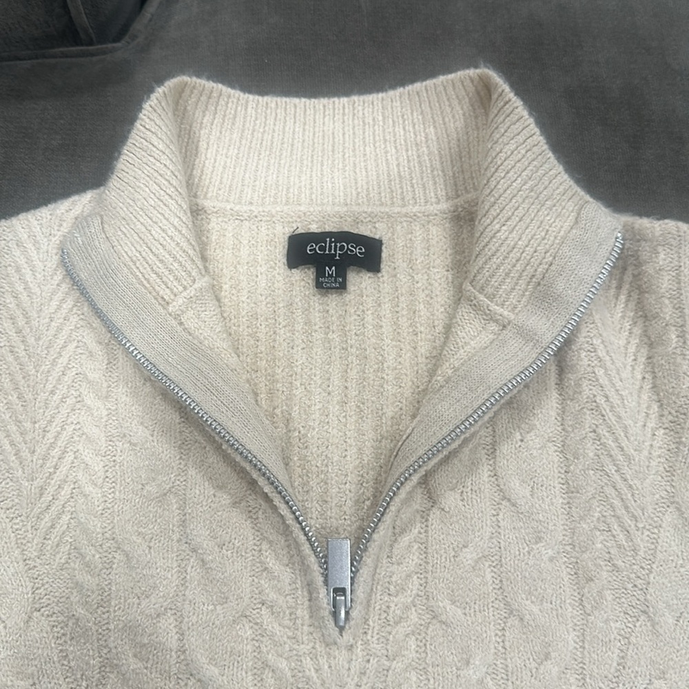 Cable zip front - Picture 3 of 5